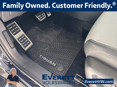 2026 Volkswagen Tiguan 2.0T SE R-Line Black