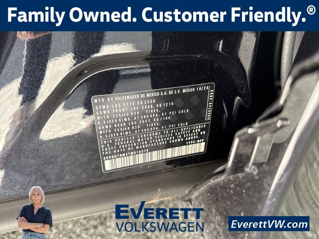 2026 Volkswagen Tiguan 2.0T SE R-Line Black