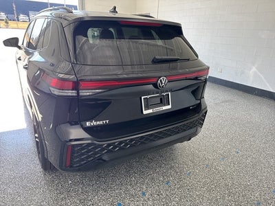 2026 Volkswagen Tiguan 2.0T SE R-Line Black