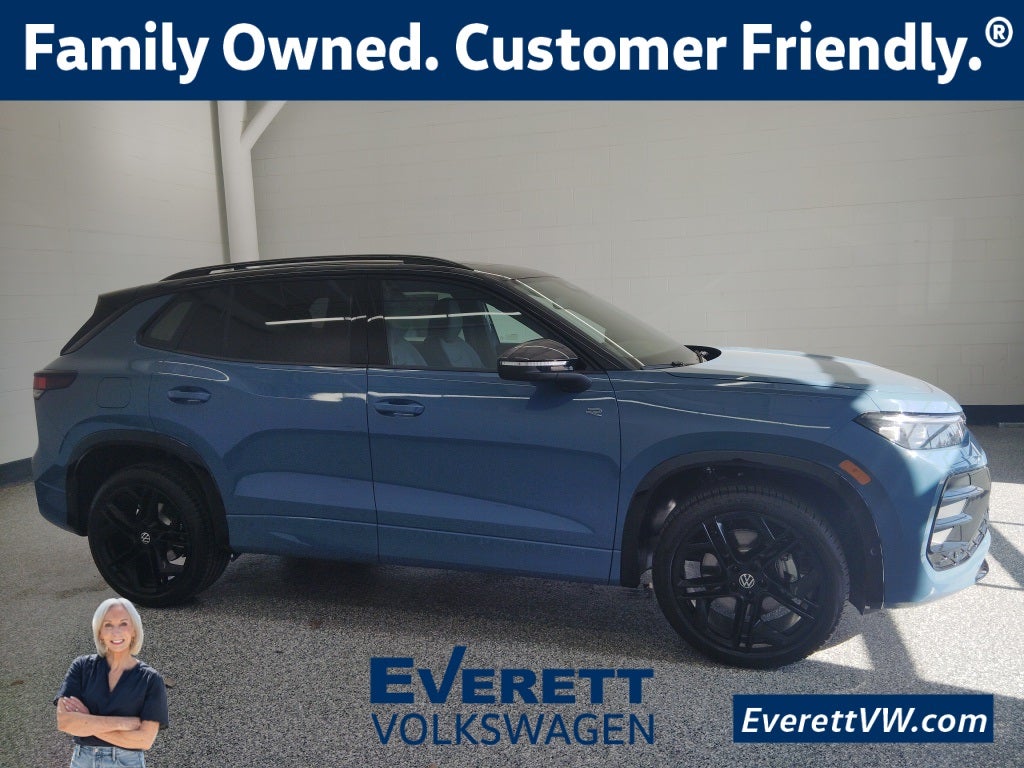 2026 Volkswagen Tiguan 2.0T SE R-Line Black