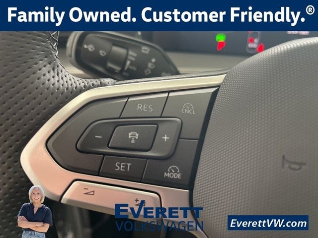 2026 Volkswagen Tiguan 2.0T SE R-Line Black