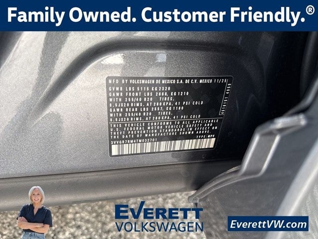 2026 Volkswagen Tiguan 2.0T SE R-Line Black