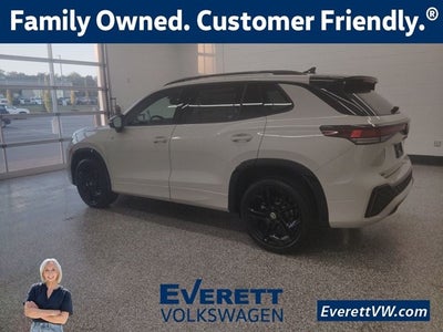 2026 Volkswagen Tiguan 2.0T SE R-Line Black