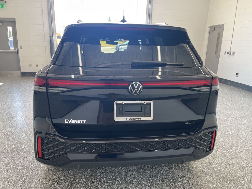 2026 Volkswagen Tiguan 2.0T SE R-Line Black