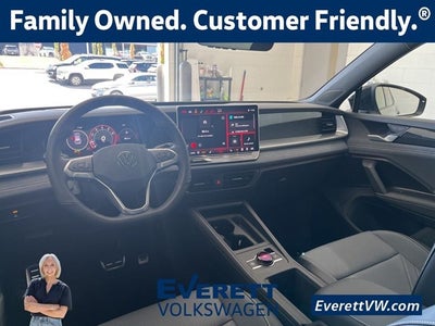 2026 Volkswagen Tiguan 2.0T SE R-Line Black