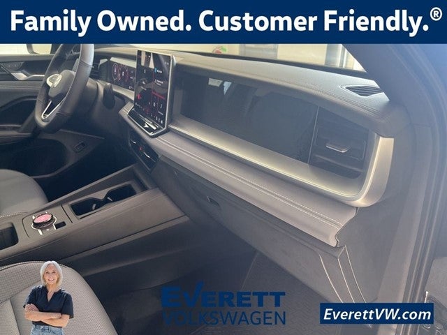 2026 Volkswagen Tiguan 2.0T SE R-Line Black