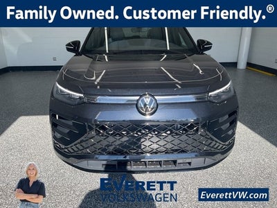 2026 Volkswagen Tiguan 2.0T SE R-Line Black