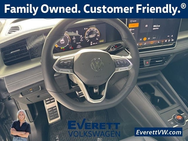 2026 Volkswagen Tiguan 2.0T SE R-Line Black