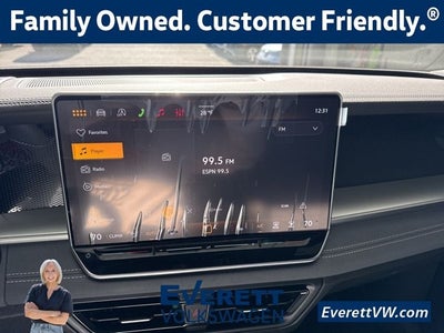 2026 Volkswagen Tiguan 2.0T SE R-Line Black