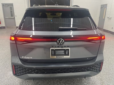 2026 Volkswagen Tiguan 2.0T SE R-Line Black