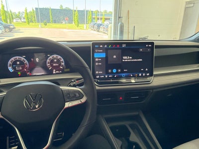 2026 Volkswagen Tiguan 2.0T SE R-Line Black