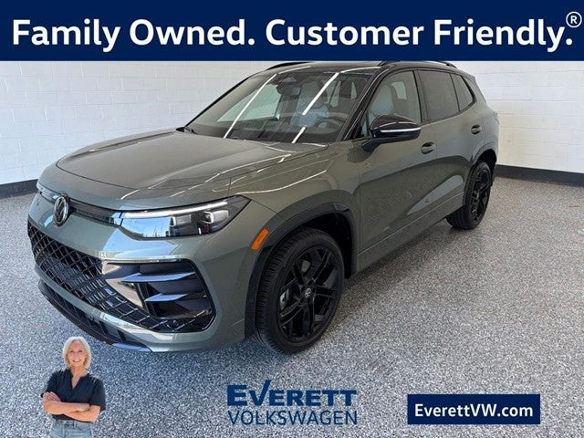 2026 Volkswagen Tiguan 2.0T SE R-Line Black