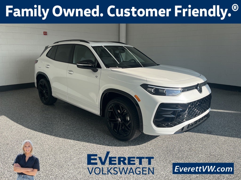 2026 Volkswagen Tiguan 2.0T SE R-Line Black