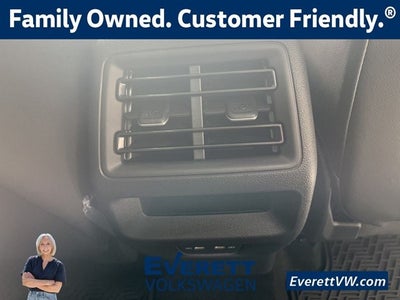 2026 Volkswagen Tiguan 2.0T SE