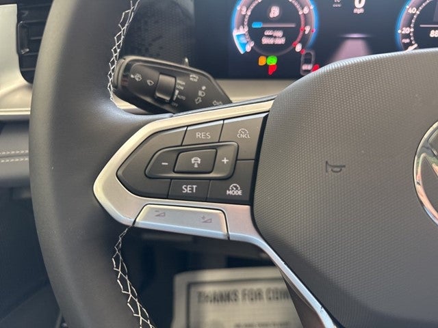 2025 Volkswagen Tiguan 2.0T SE