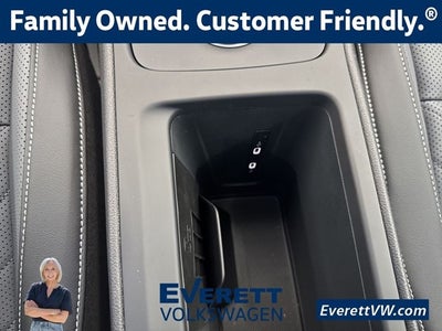 2025 Volkswagen Tiguan 2.0T SE