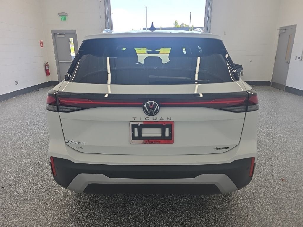 2026 Volkswagen Tiguan 2.0T SE