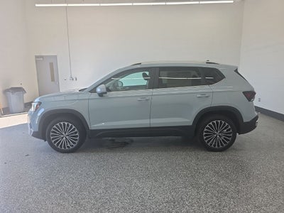 2027 Volkswagen Taos 1.5T SE