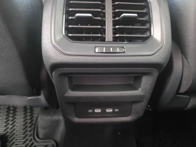 2027 Volkswagen Taos 1.5T SE