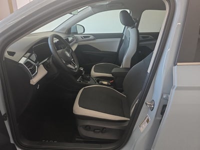 2027 Volkswagen Taos 1.5T SE