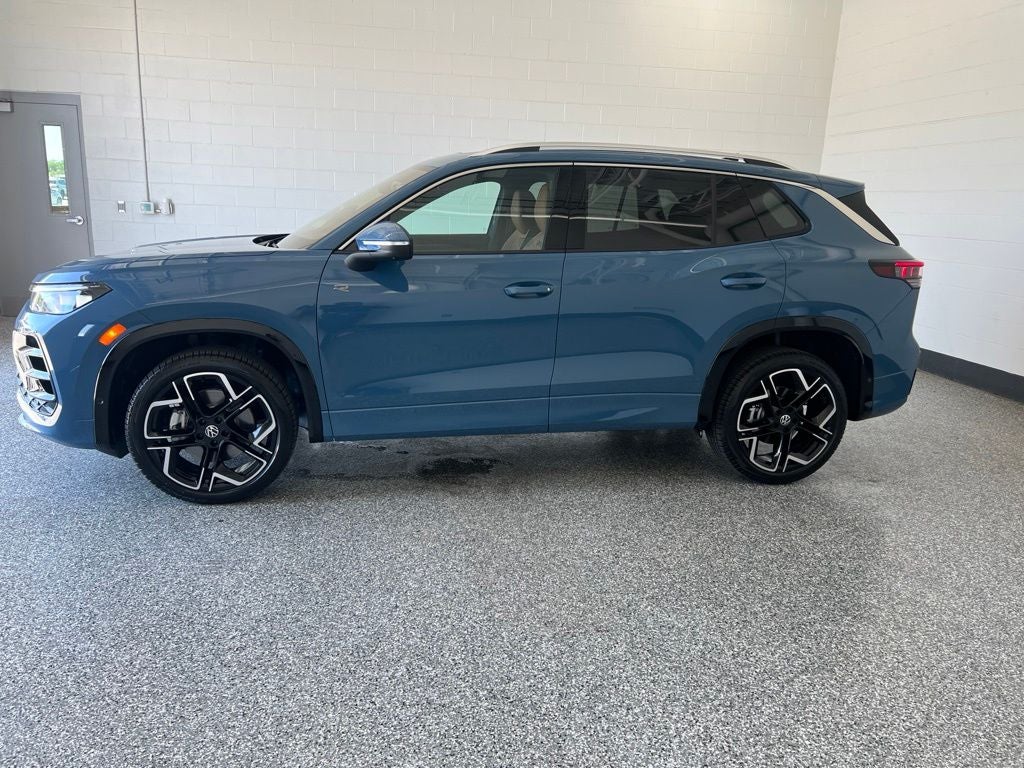2026 Volkswagen Tiguan 2.0T SEL R-Line Turbo