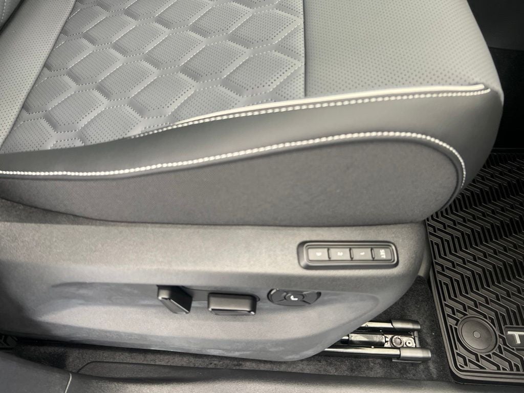 2026 Volkswagen Tiguan 2.0T SEL R-Line Turbo