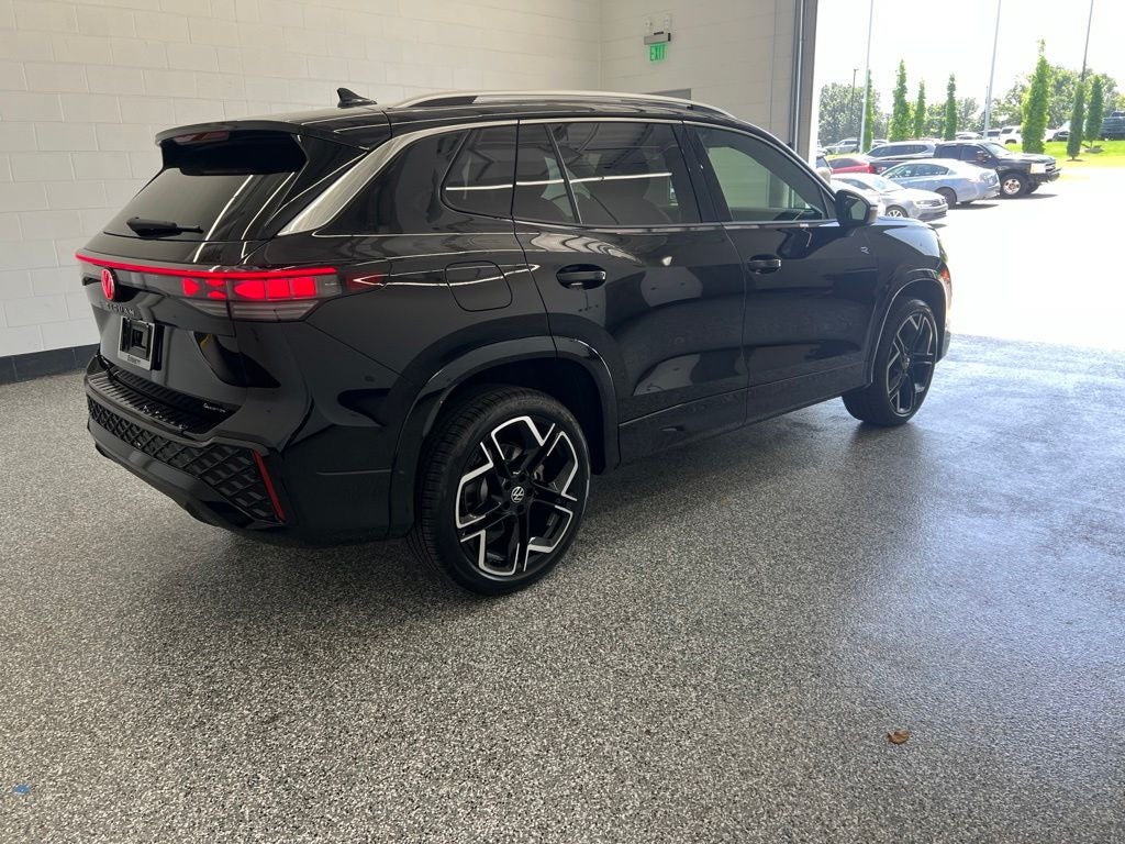 2026 Volkswagen Tiguan 2.0T SEL R-Line Turbo
