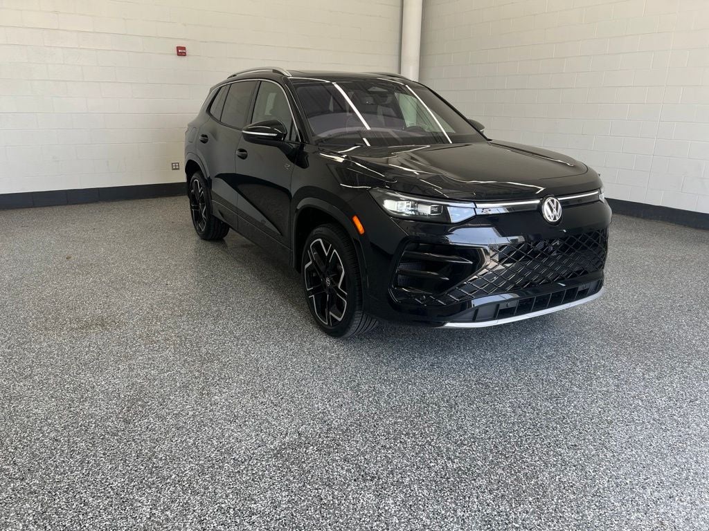 2026 Volkswagen Tiguan 2.0T SEL R-Line Turbo