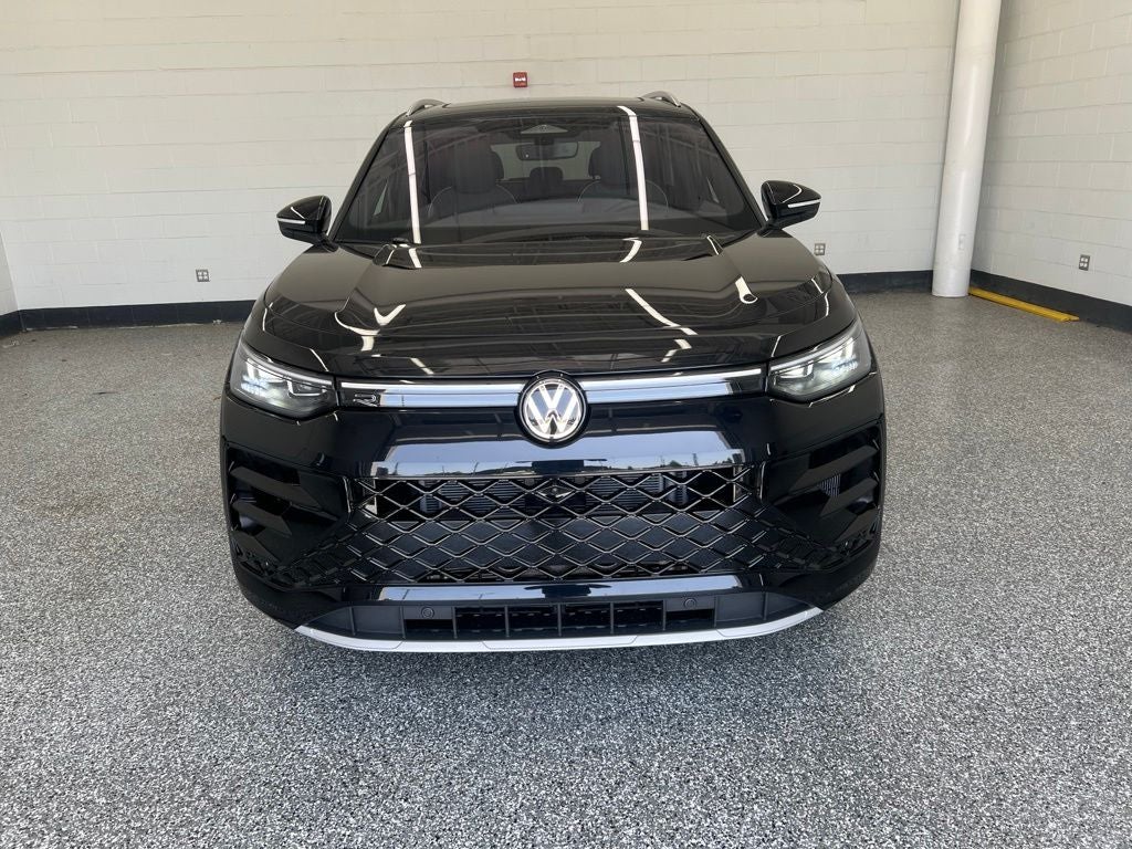 2026 Volkswagen Tiguan 2.0T SEL R-Line Turbo