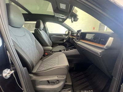 2026 Volkswagen Tiguan 2.0T SEL R-Line Turbo