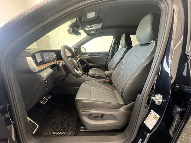 2026 Volkswagen Tiguan 2.0T SEL R-Line Turbo