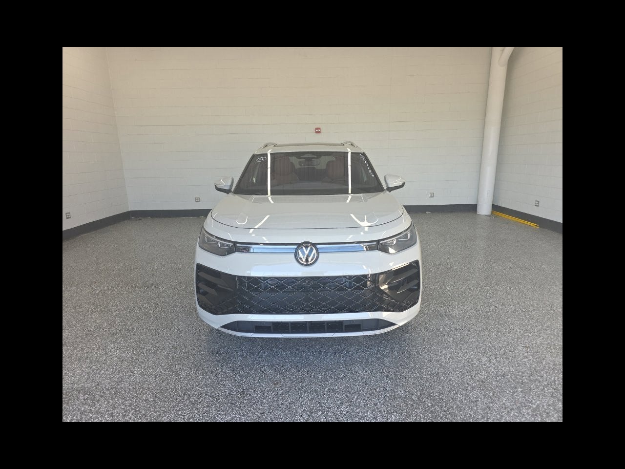 2026 Volkswagen Tiguan SEL R-Line Turbo