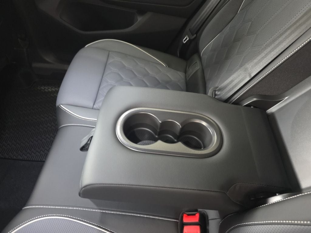 2026 Volkswagen Tiguan 2.0T SEL R-Line Turbo