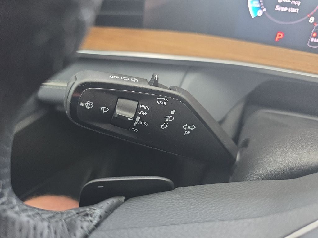 2026 Volkswagen Tiguan 2.0T SEL R-Line Turbo