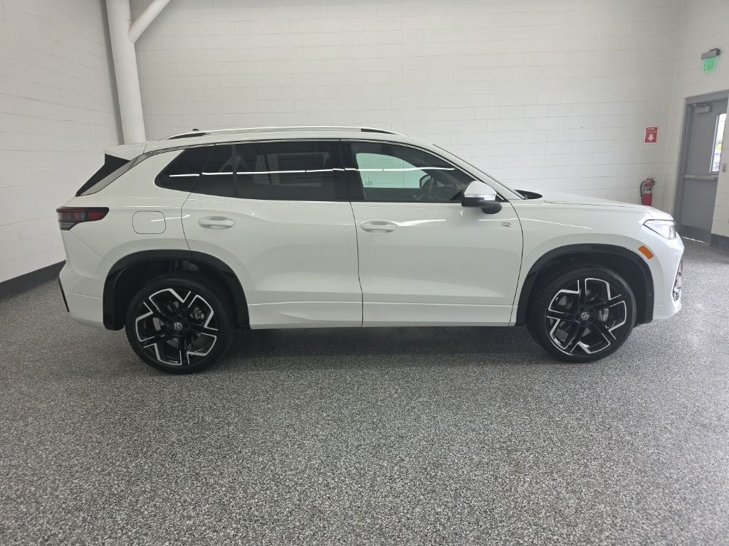 2026 Volkswagen Tiguan 2.0T SEL R-Line Turbo
