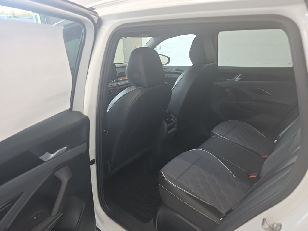 2026 Volkswagen Tiguan 2.0T SEL R-Line Turbo