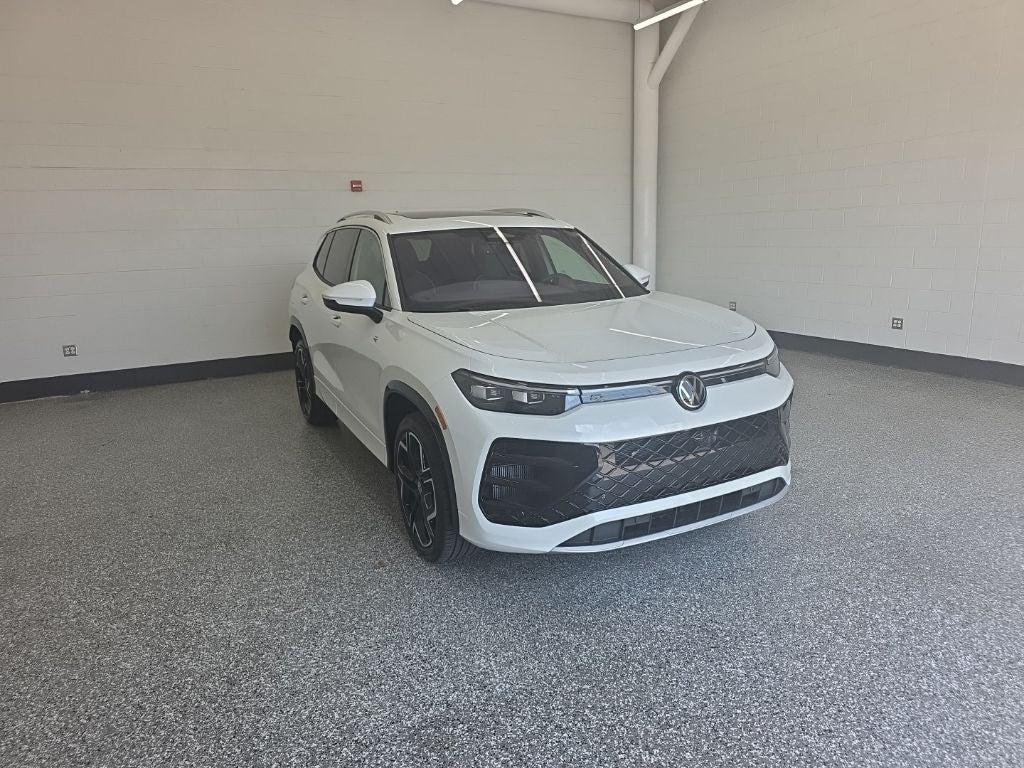2026 Volkswagen Tiguan 2.0T SEL R-Line Turbo