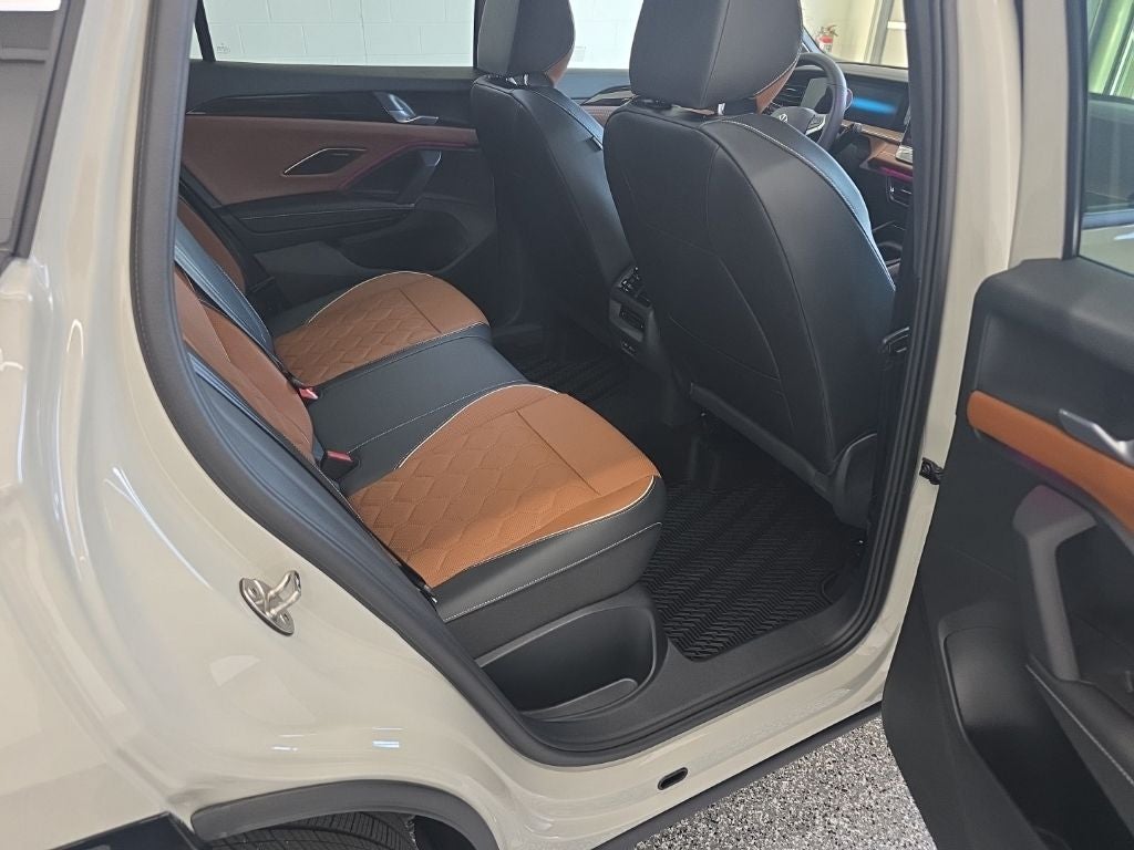 2026 Volkswagen Tiguan 2.0T SEL R-Line