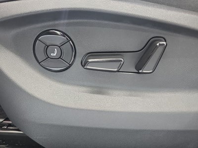 2026 Volkswagen Tiguan 2.0T SEL R-Line