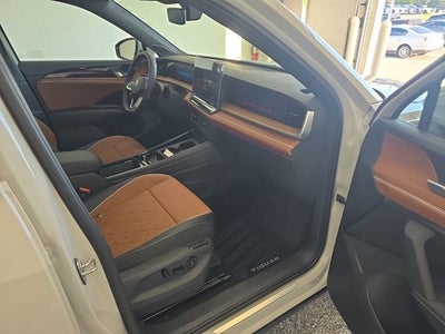 2026 Volkswagen Tiguan 2.0T SEL R-Line