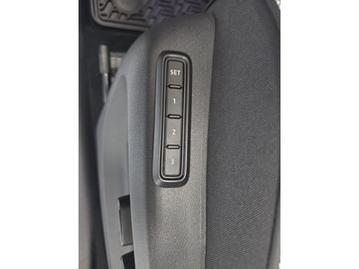 2026 Volkswagen Tiguan 2.0T SEL R-Line