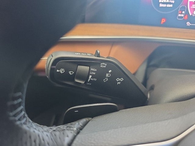 2026 Volkswagen Tiguan 2.0T SEL R-Line