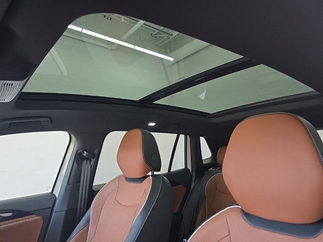 2026 Volkswagen Tiguan 2.0T SEL R-Line