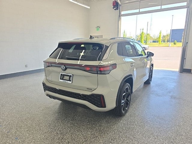 2026 Volkswagen Tiguan 2.0T SEL R-Line