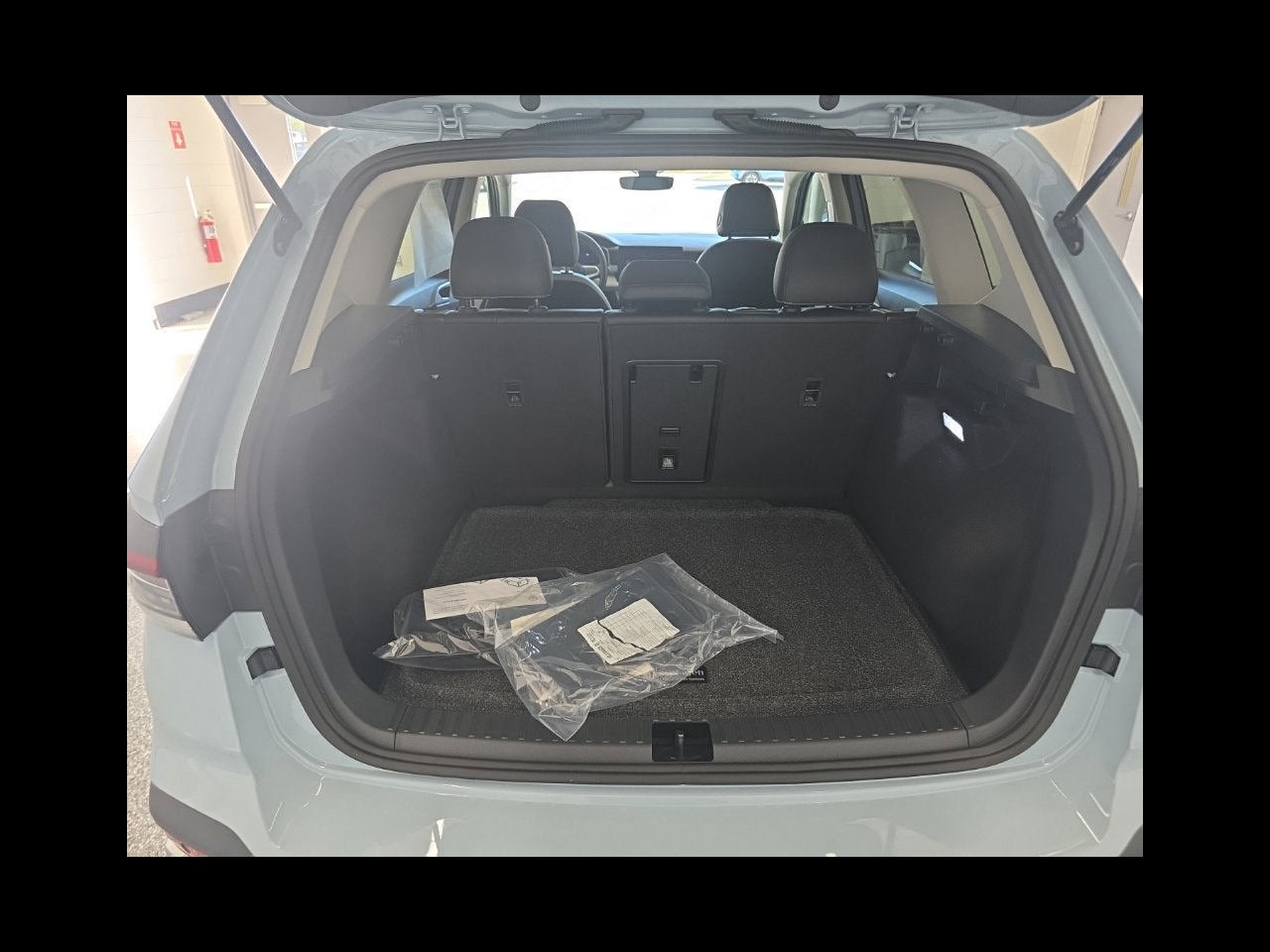 2027 Volkswagen Taos 1.5T SE