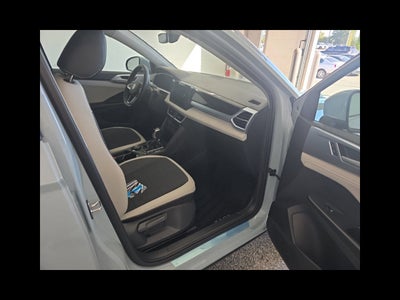 2027 Volkswagen Taos 1.5T SE