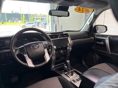2024 Toyota 4Runner SR5