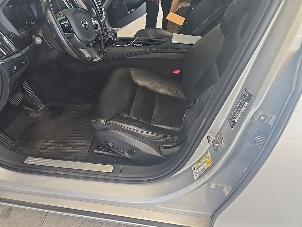 Used 2018 Volvo S90 Momentum with VIN LVY992MK5JP028706 for sale in Bryant, AR