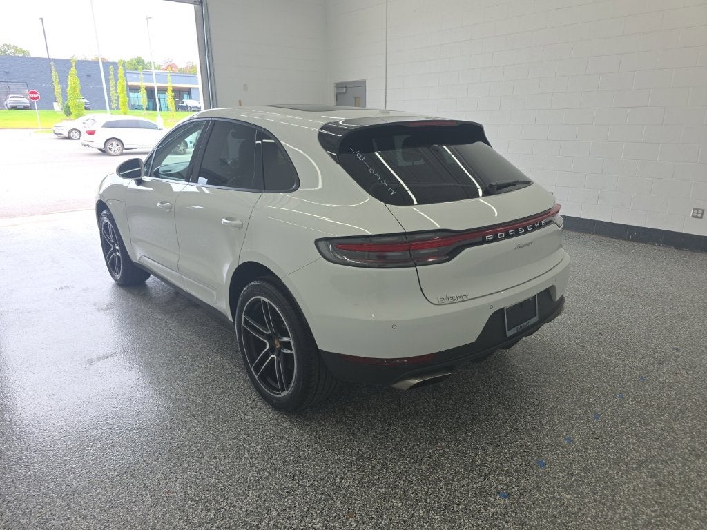 2021 Porsche Macan Base