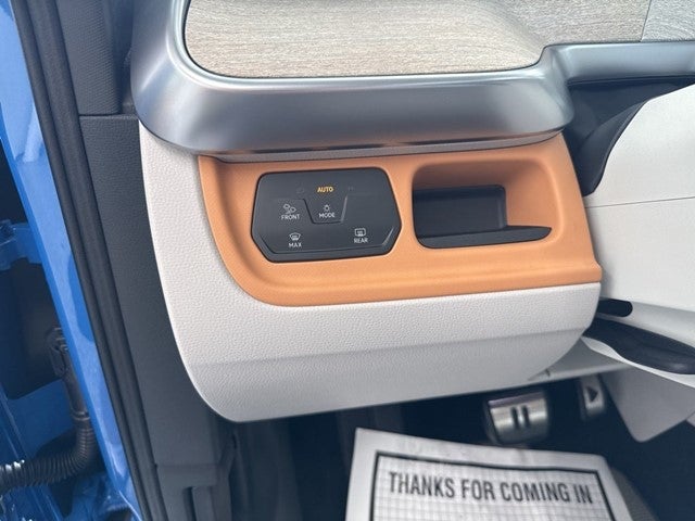 2025 Volkswagen ID. Buzz Pro S Plus